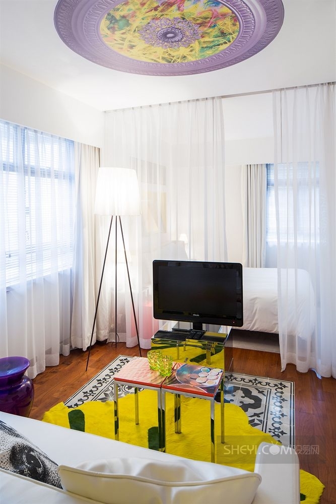 菲利浦·斯塔克的时尚艺术-10