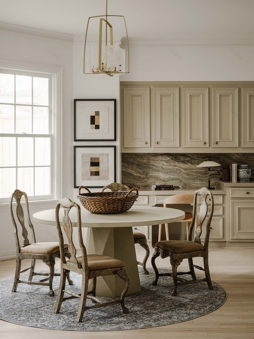 这里 Lu·e 表意不明确,难以准确理解其确切含义,无法完成整句准确翻译 丨Joshua Smith,Inc.-11