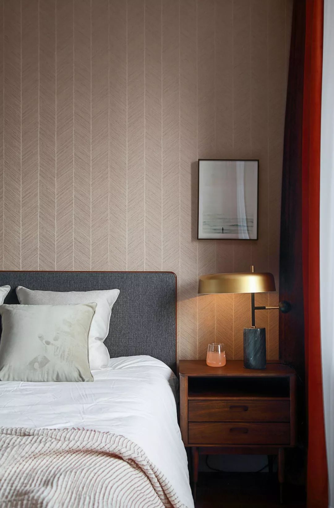 《锦色》——民航机长与轻食店主的色彩之家-76