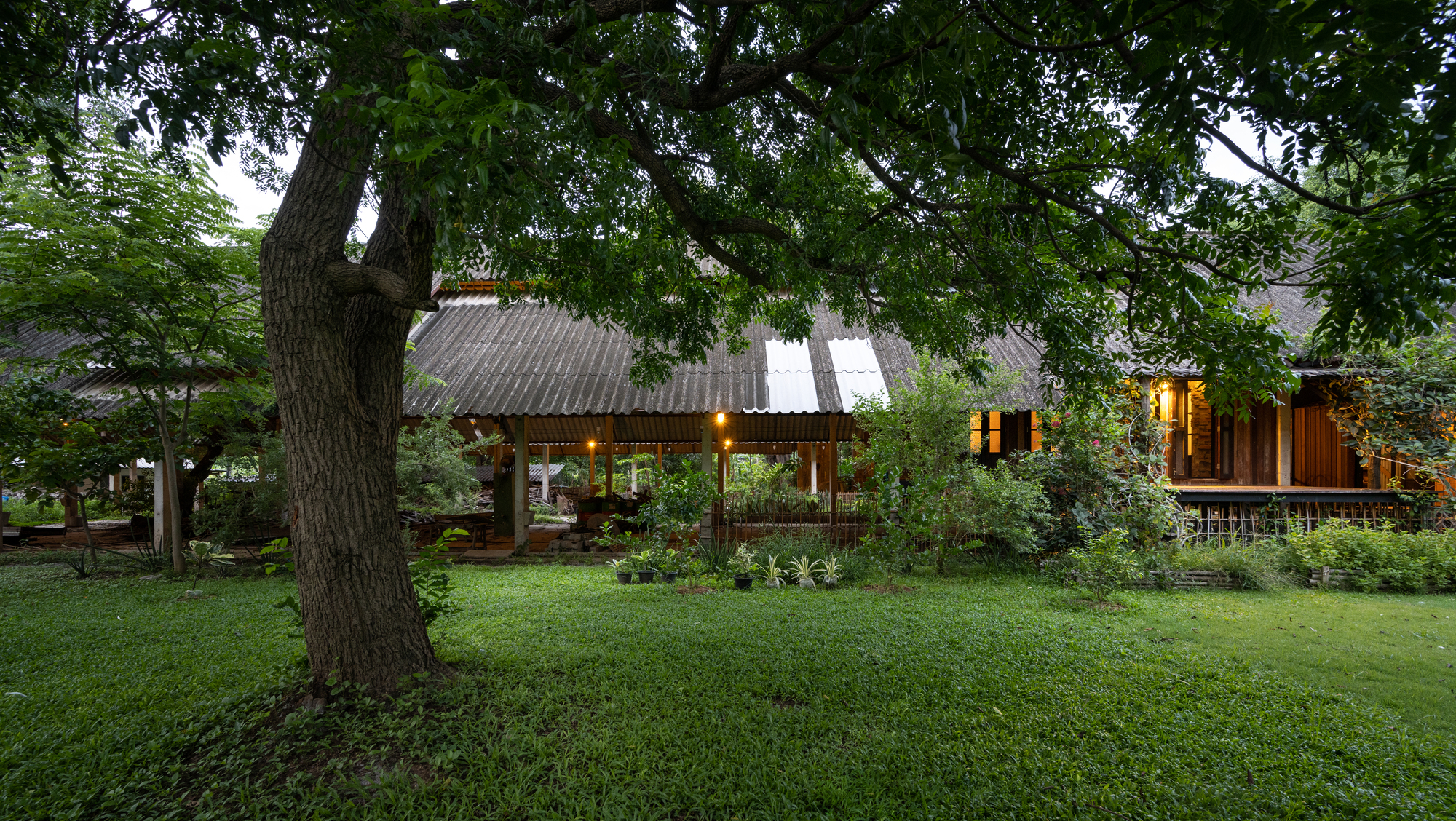 卡纳姆·诺伊之家丨泰国丨Yangnar Studio-14