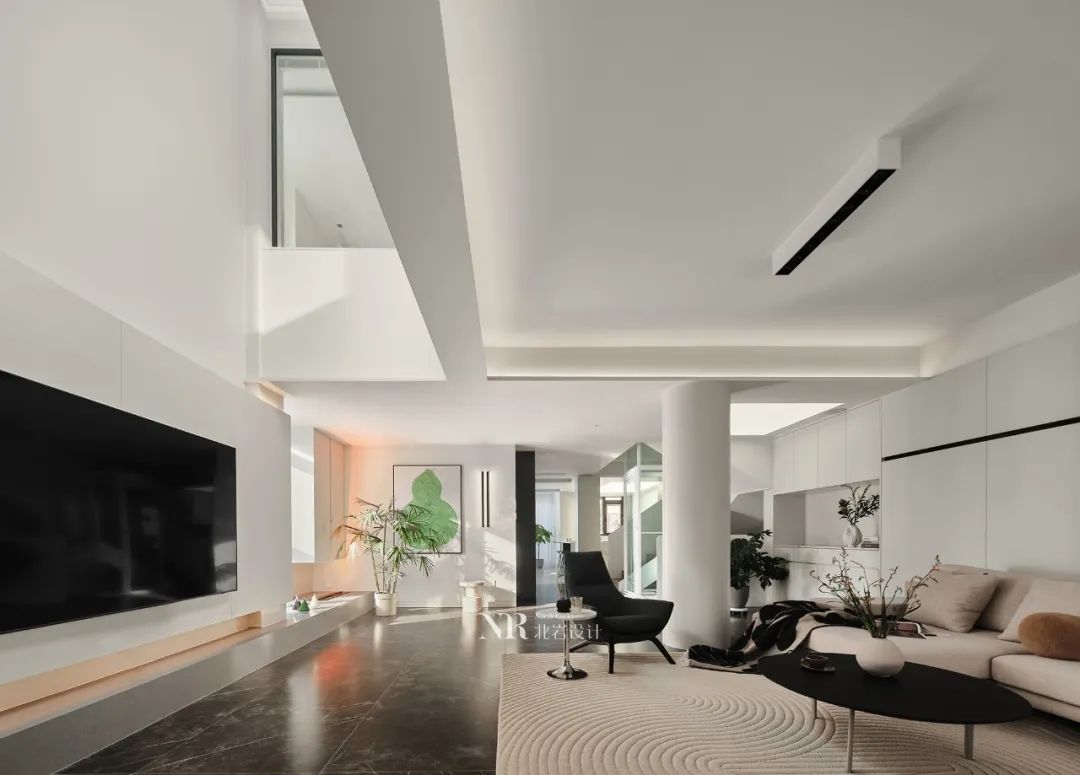 光影里的家 · 通透大宅的舒适设计丨中国南京丨北岩设计-21