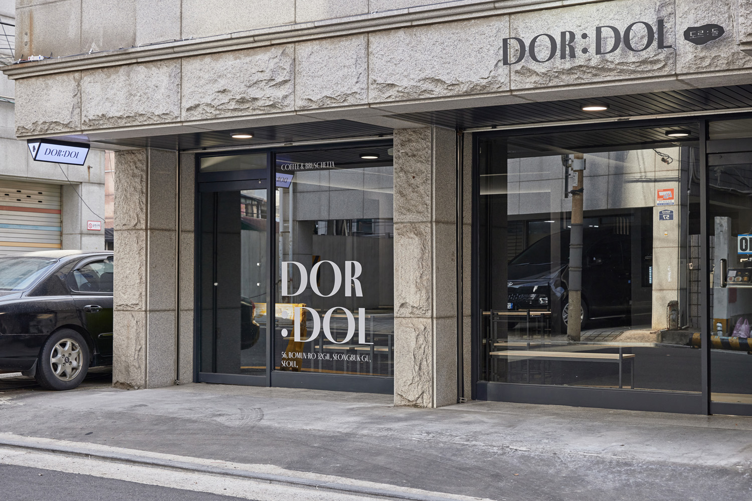 11 平卡普蒂尔，高级黑打造精致室内空间-3