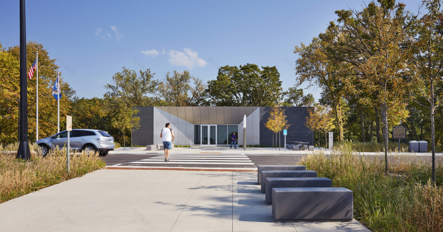 Straight River Northbound Safety Rest Area Snow Kreilich Architects-37