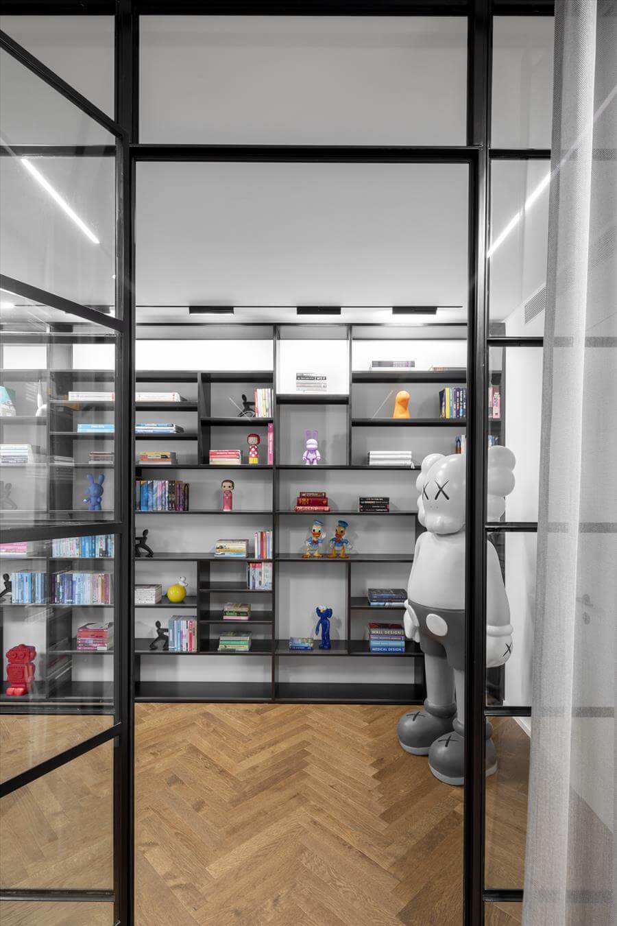 עדי אדליס | עיצוב פנים דירת גג 5 חדרים ביפו - PICKINTERI-14