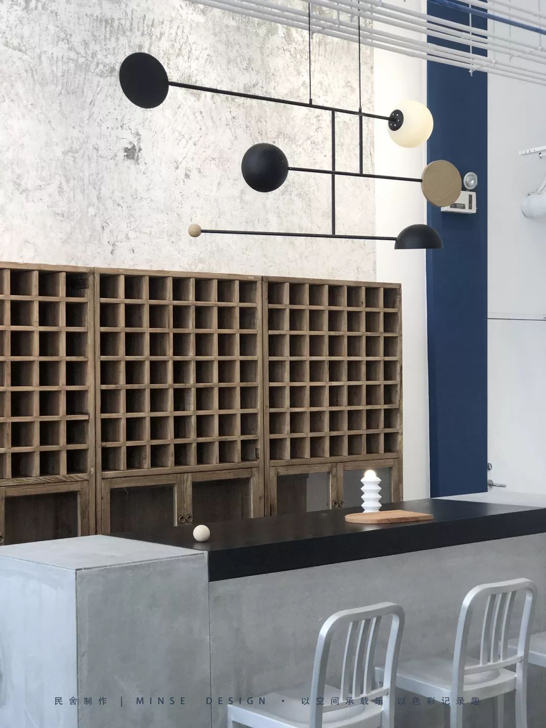 杭州富春江畔的克莱因蓝商业空间-31