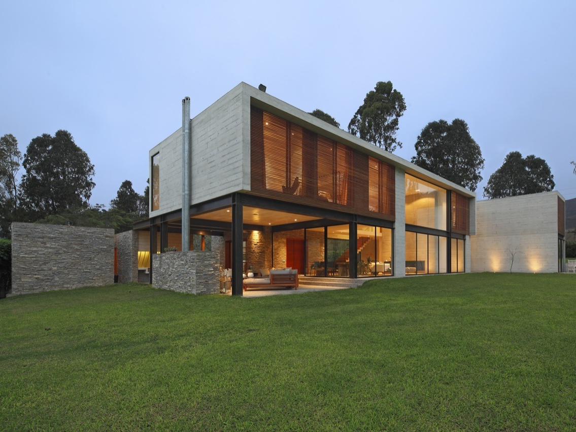 秘鲁 B2 住宅 | 山地景观与室内外一体化的生活空间-7