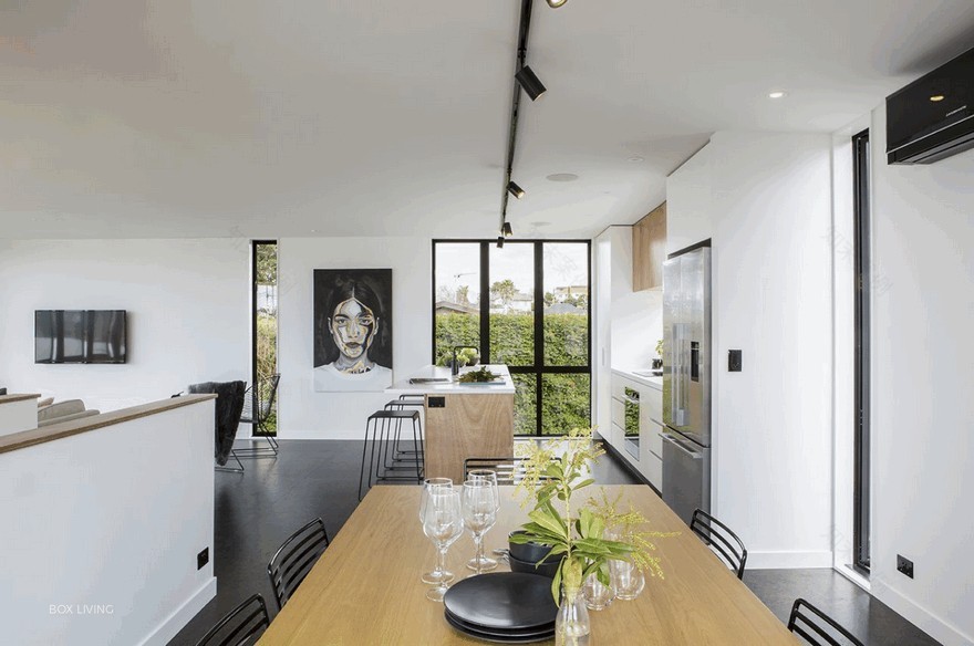 Urban Living House Project by Box Reshaping Architecture-14