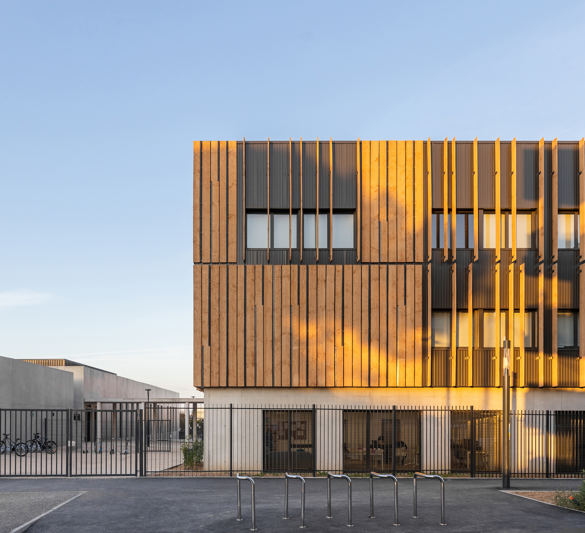 Port Marianne 中学丨法国蒙彼利埃丨A+Architecture 和 AMG Architectes-13