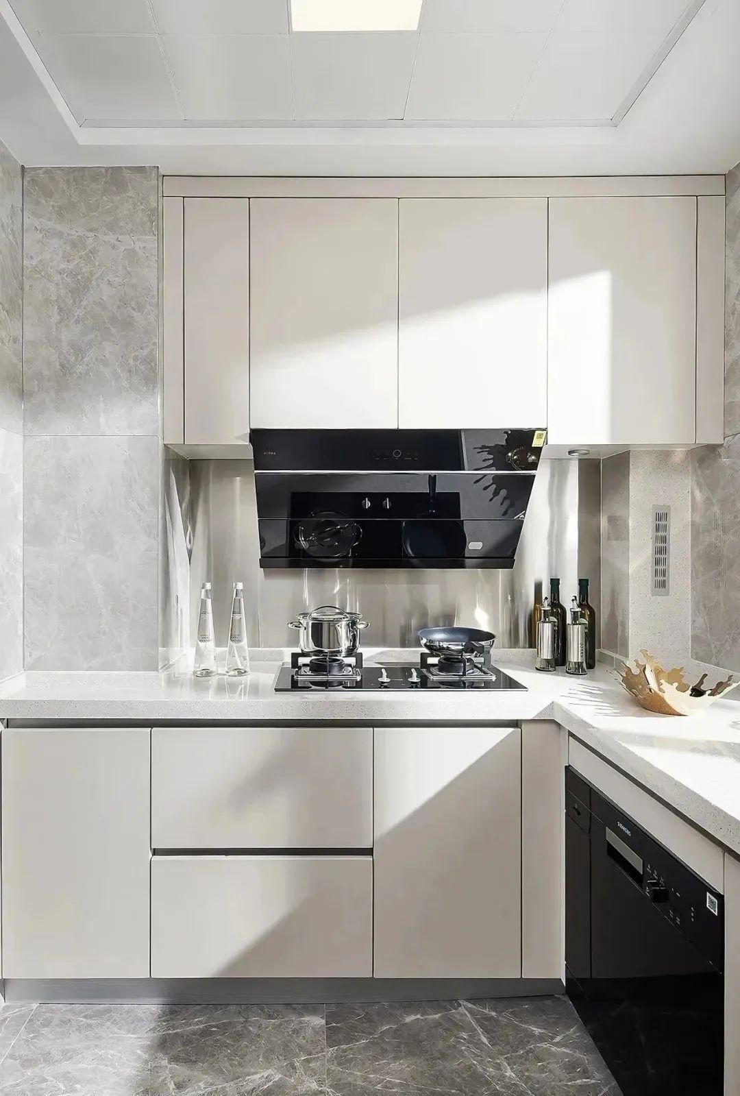 厨房台面挡水条安装指南-9