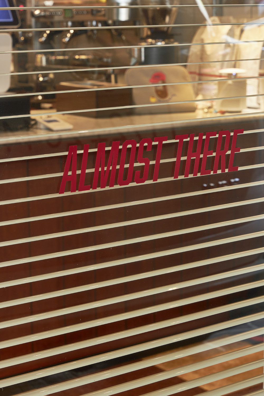 12 平米极简餐厅设计，诠释现代时尚餐饮空间-15