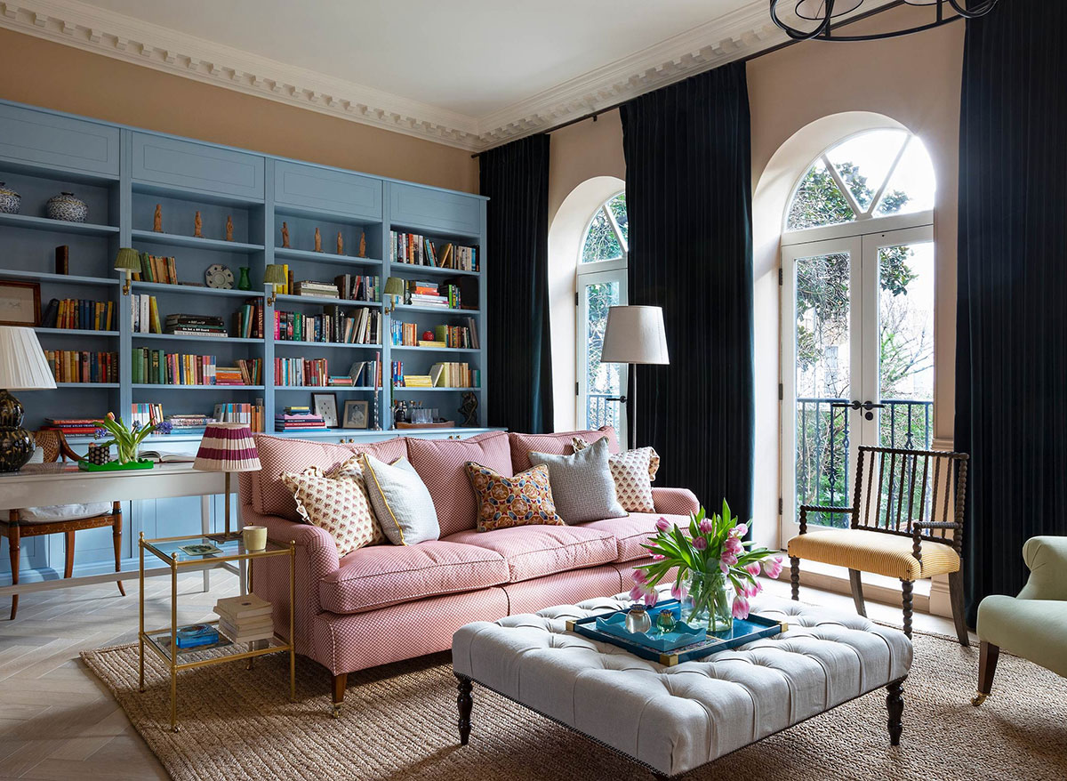 英国小城彩色家庭住宅设计-1