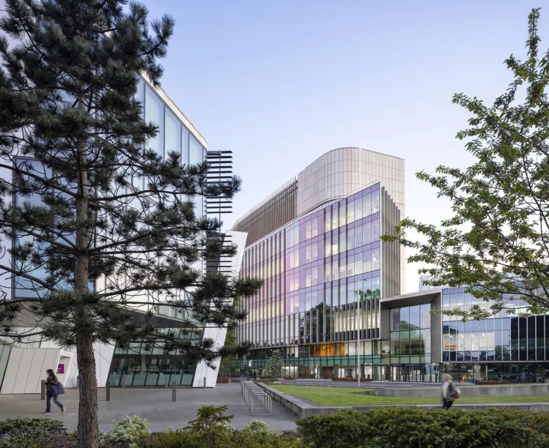 Christie Paterson癌症研究中心丨英国曼彻斯特丨BDP百殿建筑设计-0