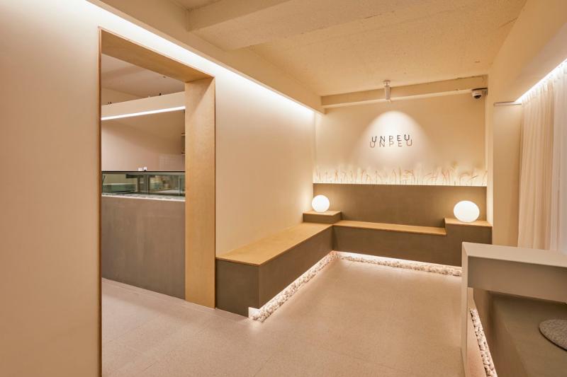 十平米咖啡馆的极简设计魅力-9