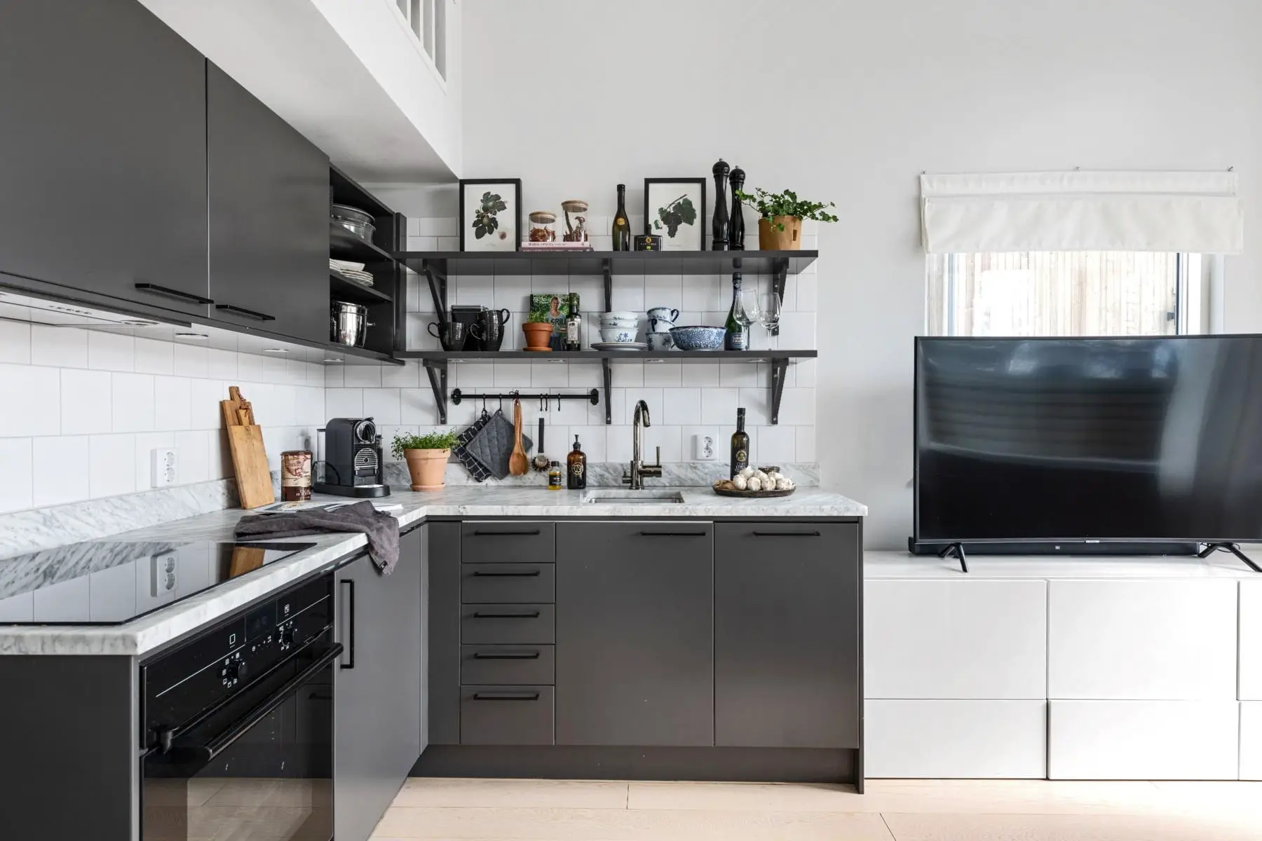 "21m²瑞典小木屋的巧妙设计"-7