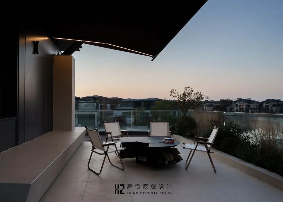 天井重构+楼梯移位，装下三代人的理想生活-103