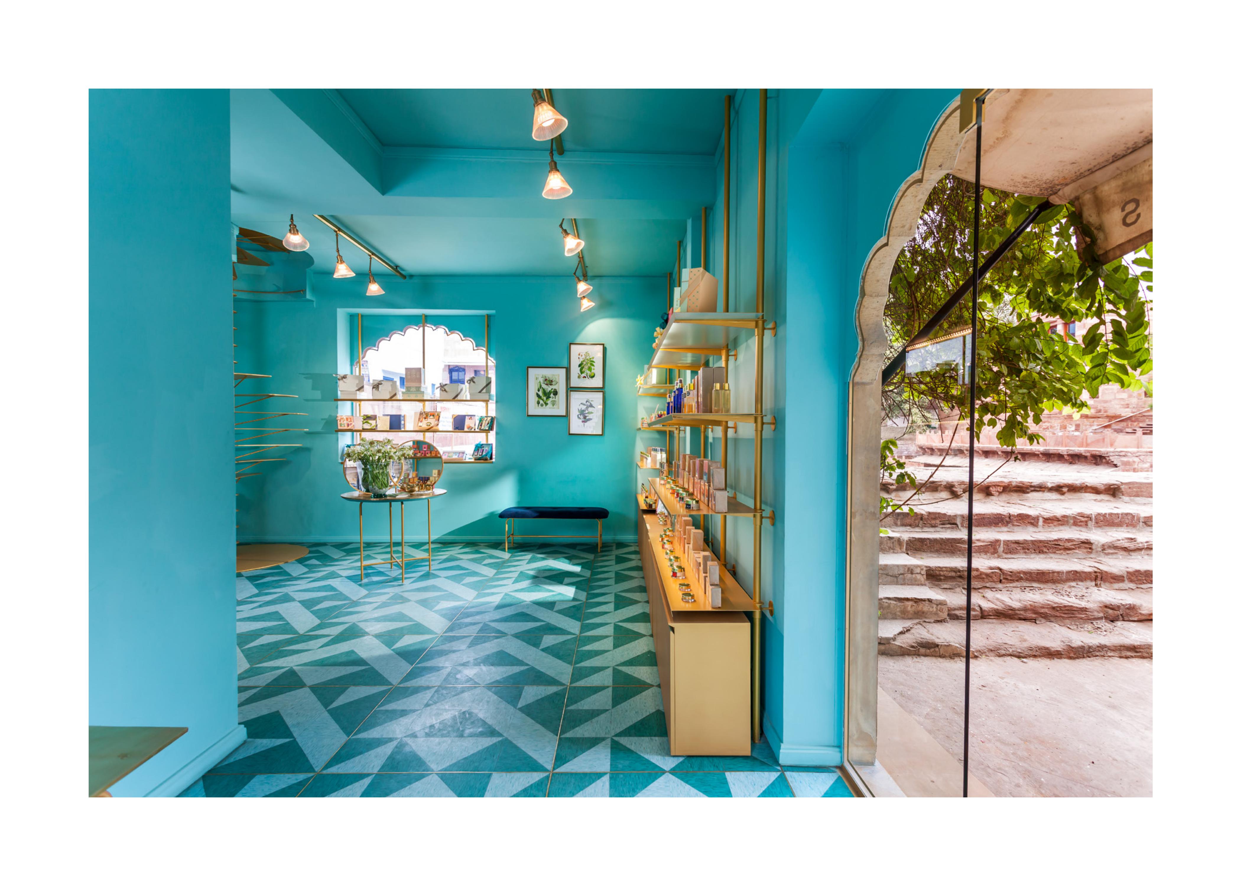 "JDH Urban Regeneration 项目 | Forest Essentials 零售店,艺术装饰与传统元素的完美结合"-23