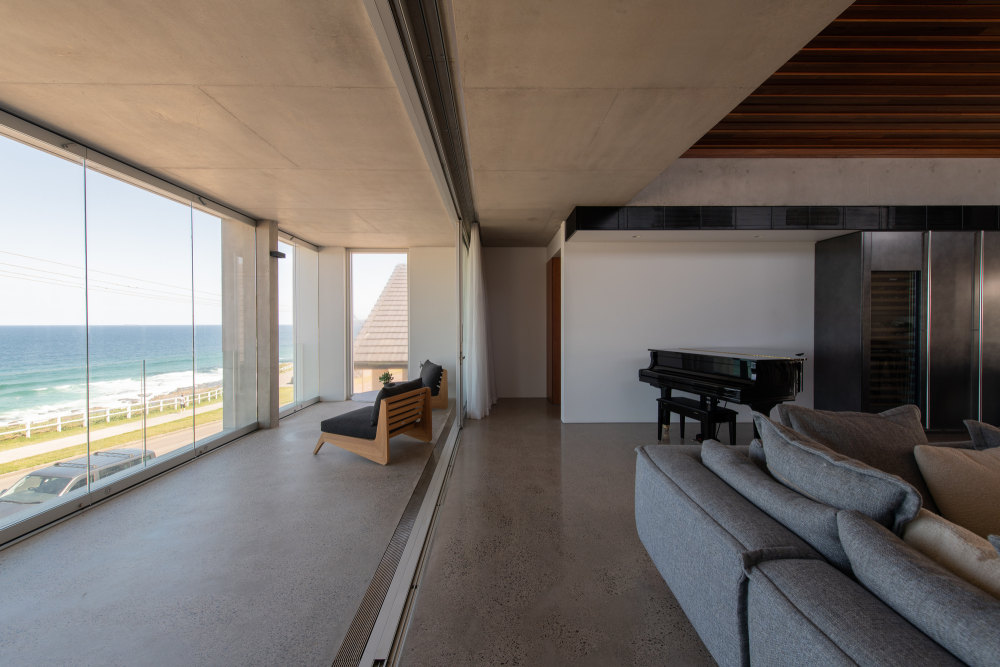 澳大利亚伯恩海滩混凝土住宅-31