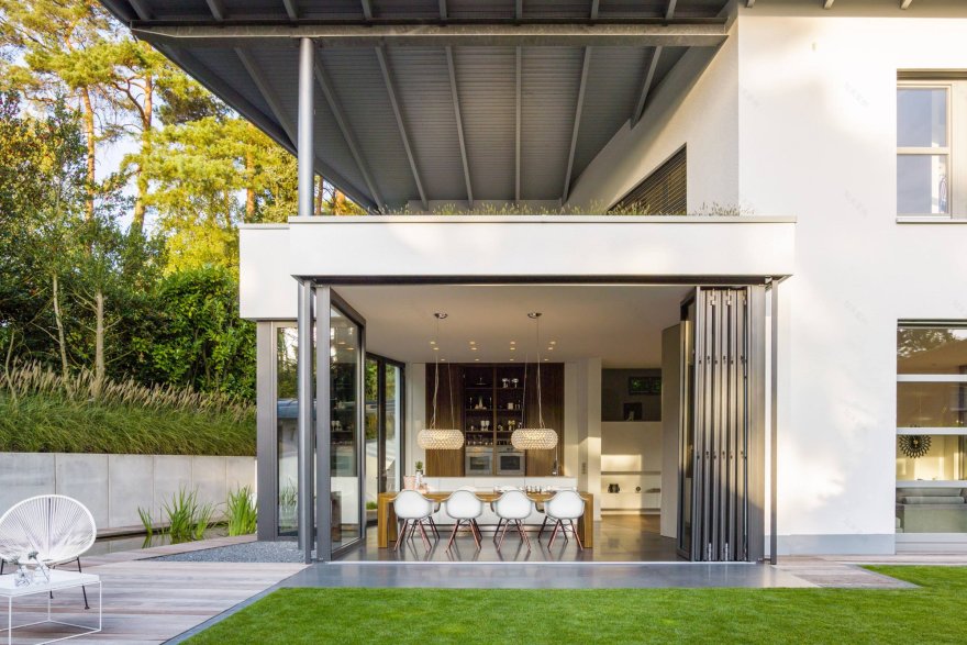 Luxury houses windows security by JS Aluminium — Design Anthology-4