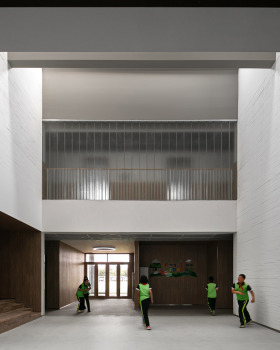 周口店中心小学应急救灾校舍丨中国北京丨北京市建筑设计研究院股份有限公司