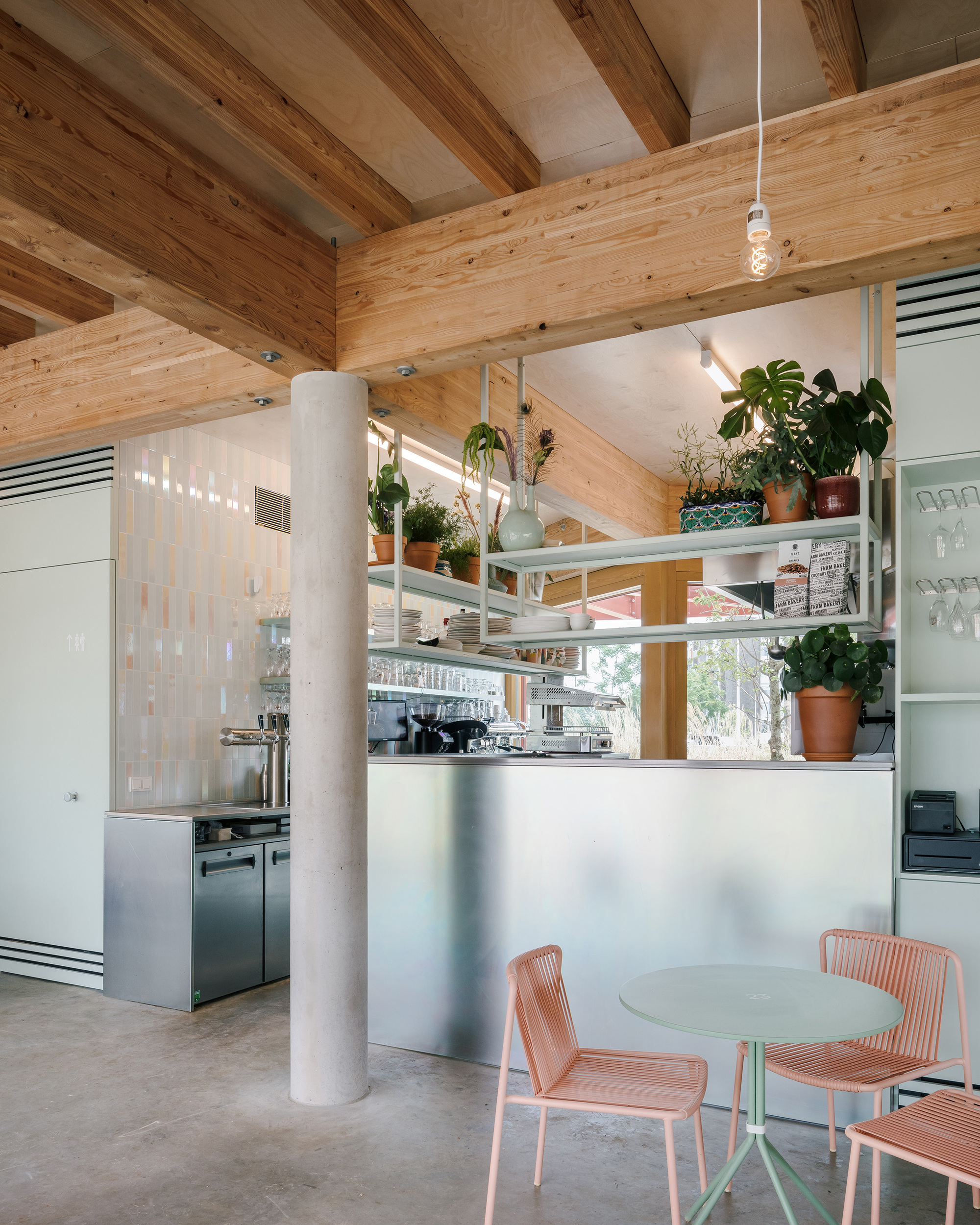 妈妈餐厅酒吧,项链项圈丨荷兰马斯特里赫特-37