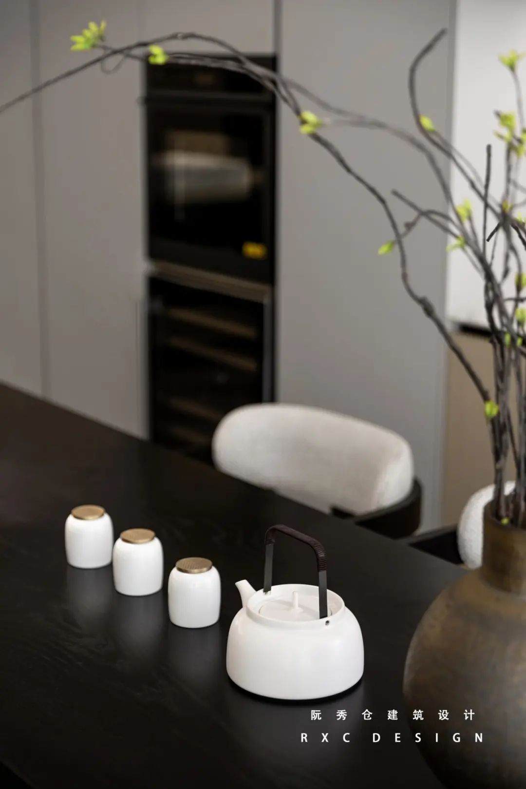 公园里 150㎡原木与灰黑的现代空间丨中国合肥丨阮秀仓建筑设计-14