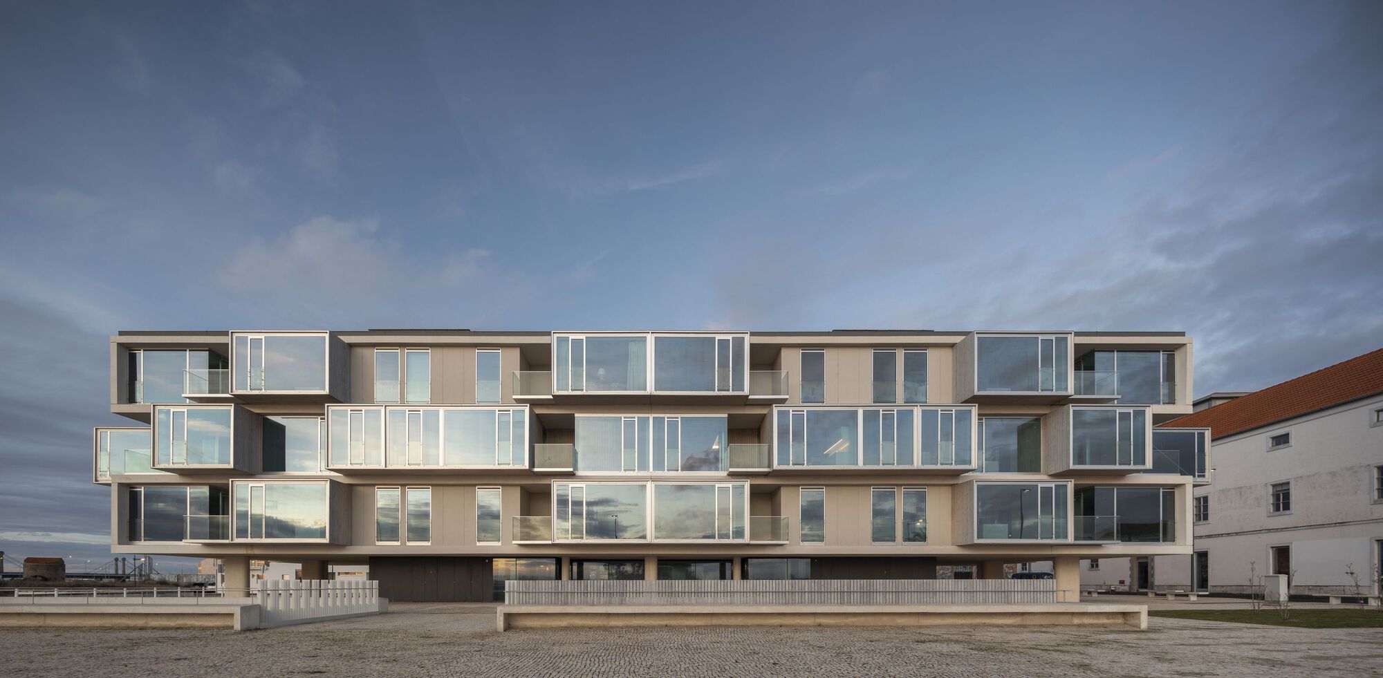 奥里宗特公寓丨葡萄牙丨RVdM Arquitectos-8