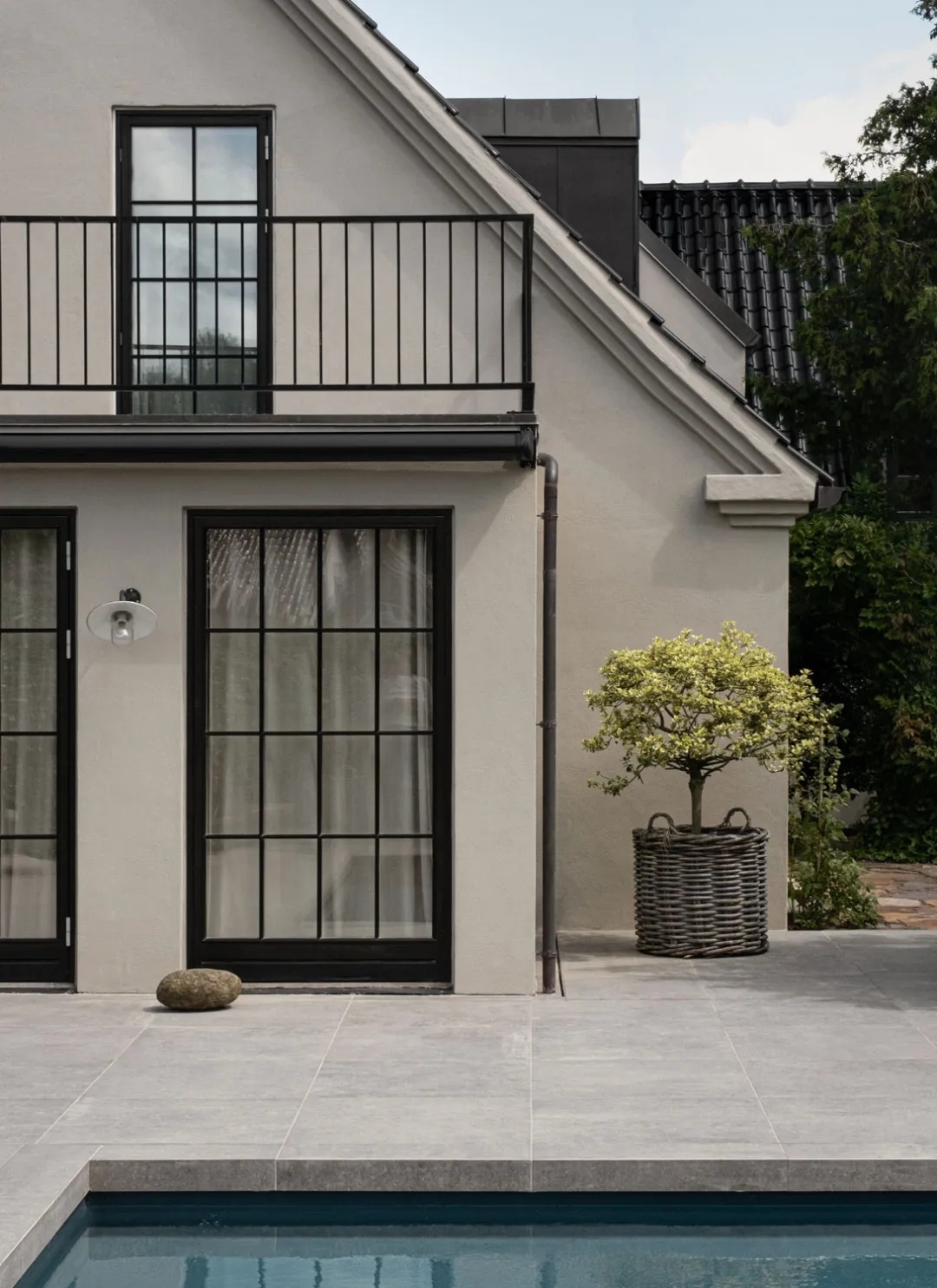 Strandgården原木色度假别墅丨丹麦丨诺姆建筑事务所-2