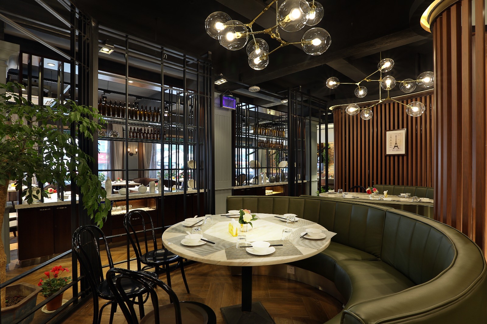 IDDW 道伟设计 | “灰度”巴黎中餐厅,简约工业风融合巴黎元素-50