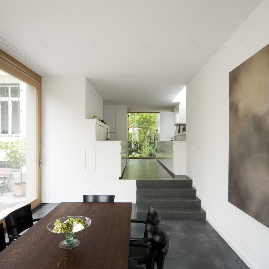 瑞士比尔别墅的现代改造-15