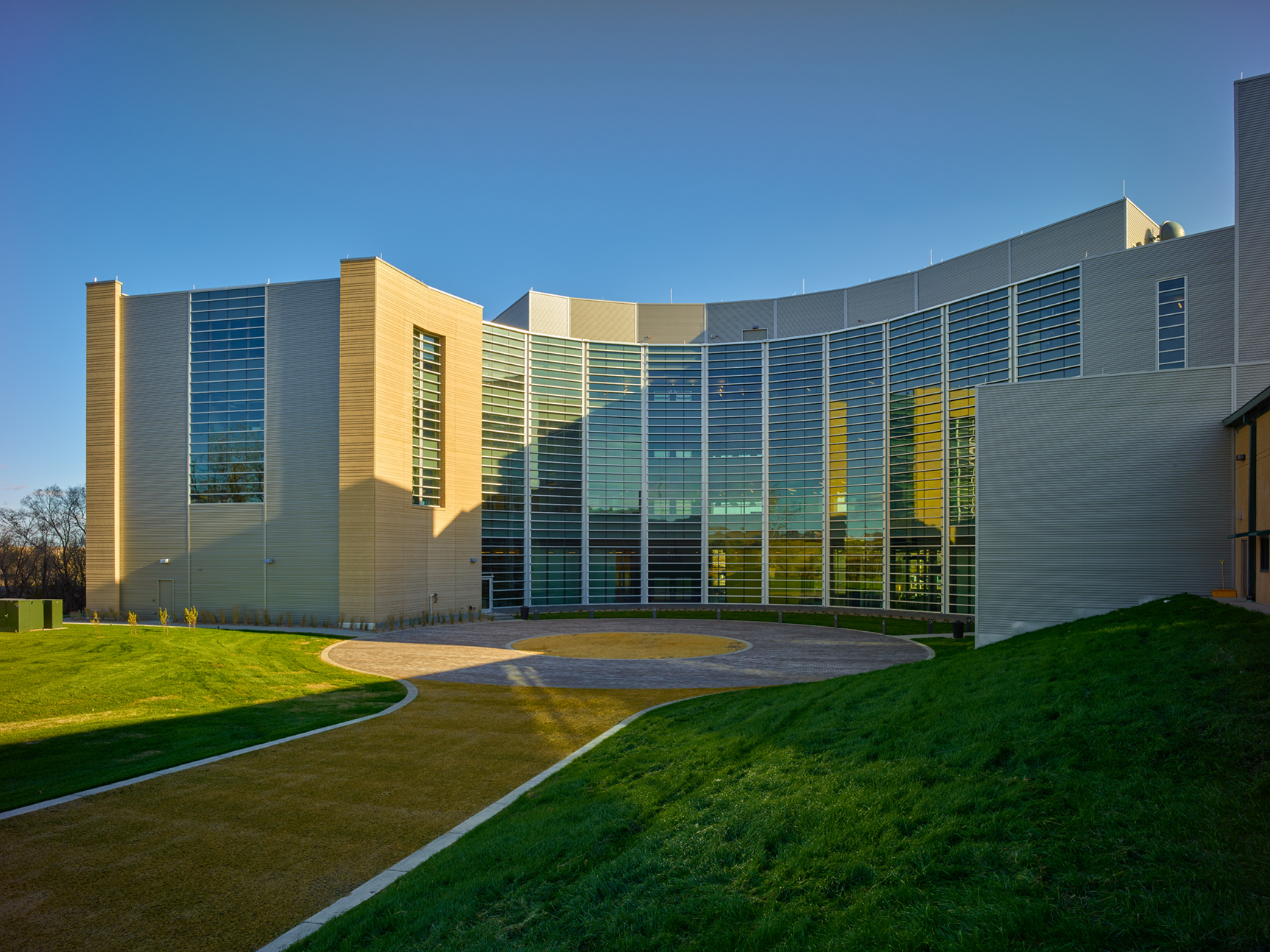 北达科他州威尔逊石油繁荣中心的 MWEC 办公楼-10