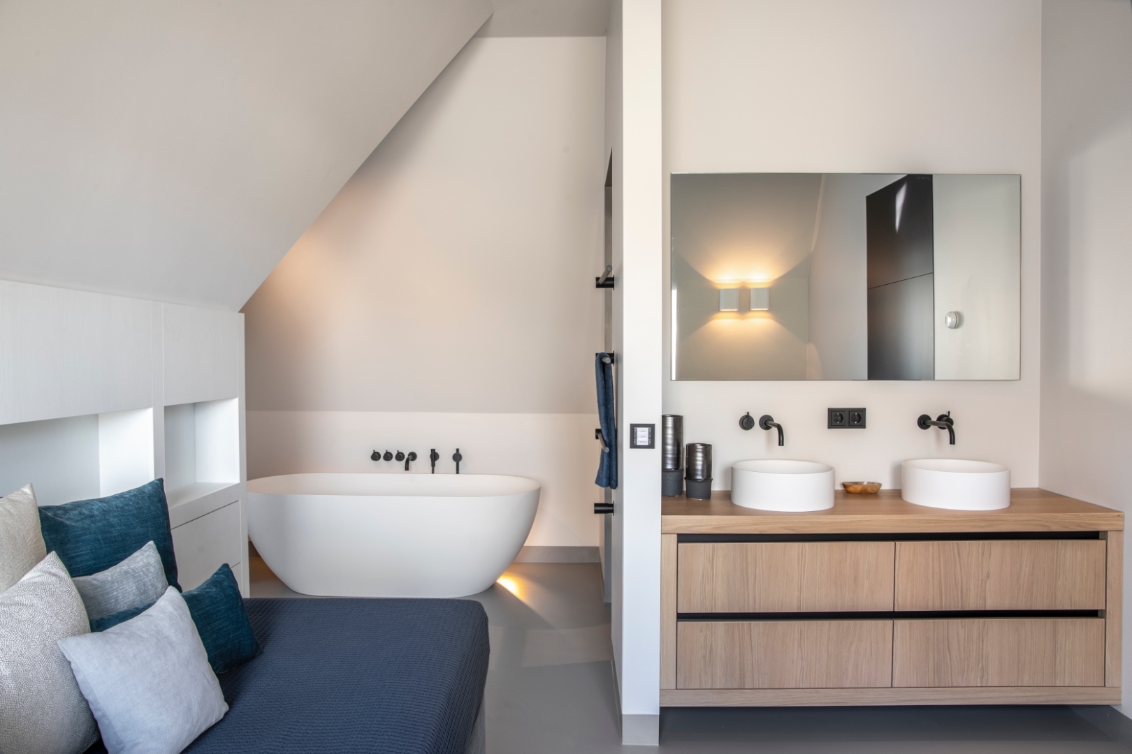 Vloer- en wandafwerking in Gooische villa-8