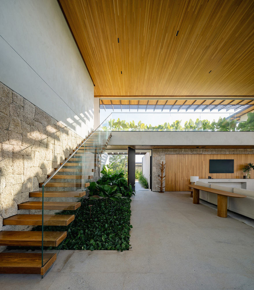 挑空别墅丨巴西圣保罗丨Padovani Arquitetos-3