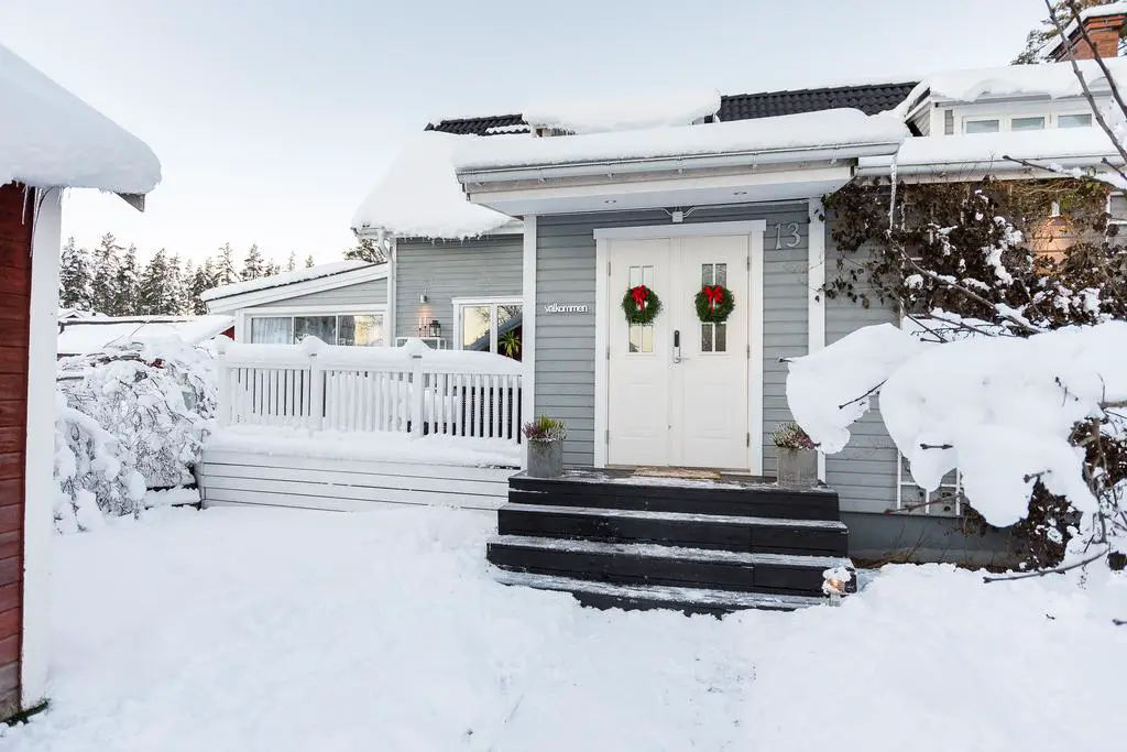 温馨避风港 | 瑞典冬季的温暖木屋设计-19