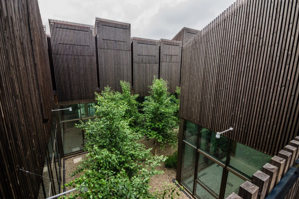 艾米利亚罗马涅大区环境能源局 · 可持续公共建筑的典范-29