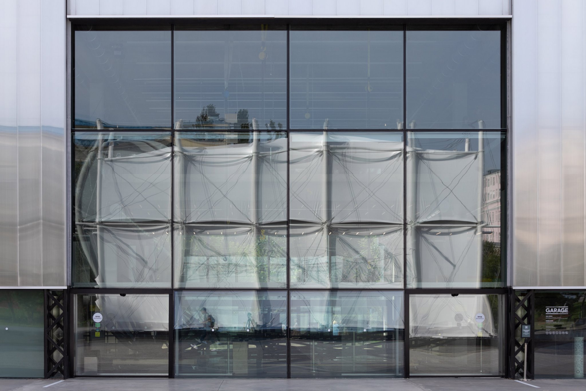 莫斯科临时影院“车库屏幕”-34