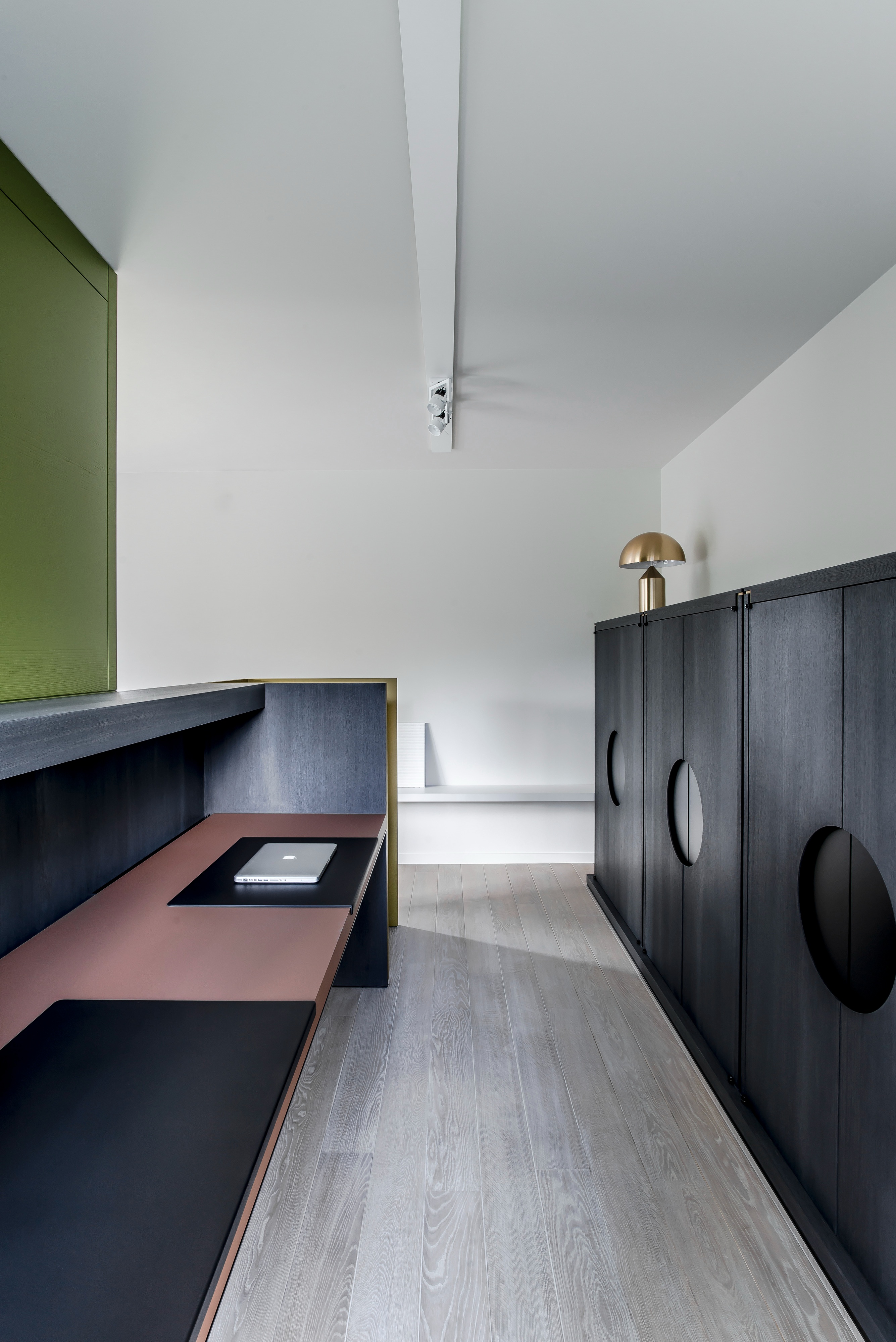 辛特-安德里斯的极简公寓-7