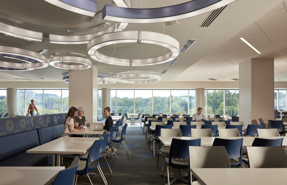 Iowa 大学 Elizabeth Catlett Hall-17