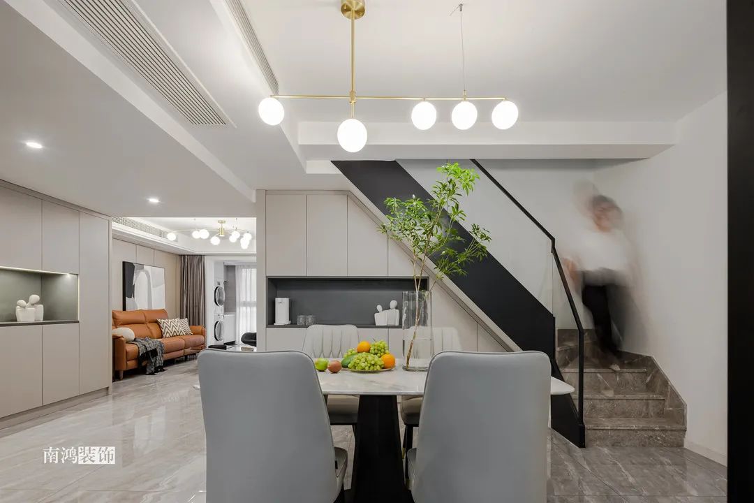 都市水乡复式现代轻奢住宅丨浙江南鸿装饰-2