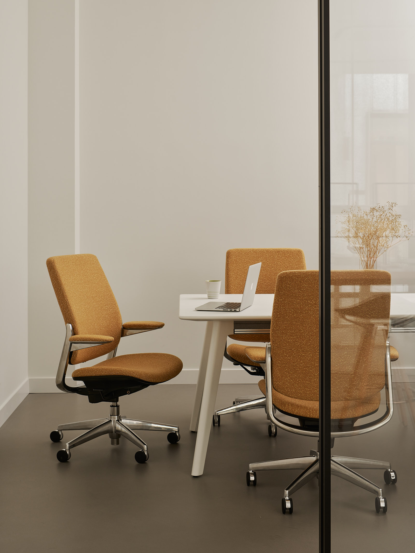 Humanscale Shanghai Showroom-11