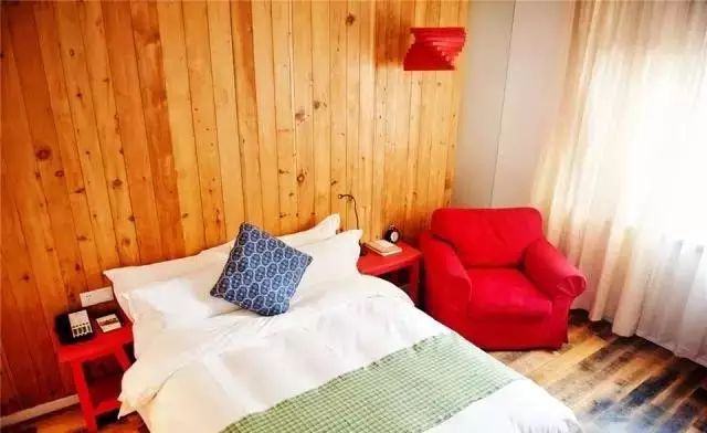 这家老厂房改建、42万块砖砌成的民宿惊艳了所有人-104