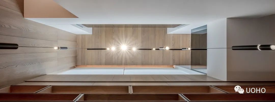 现代原墅生活,自然优雅的木质温暖丨合纵联横-4