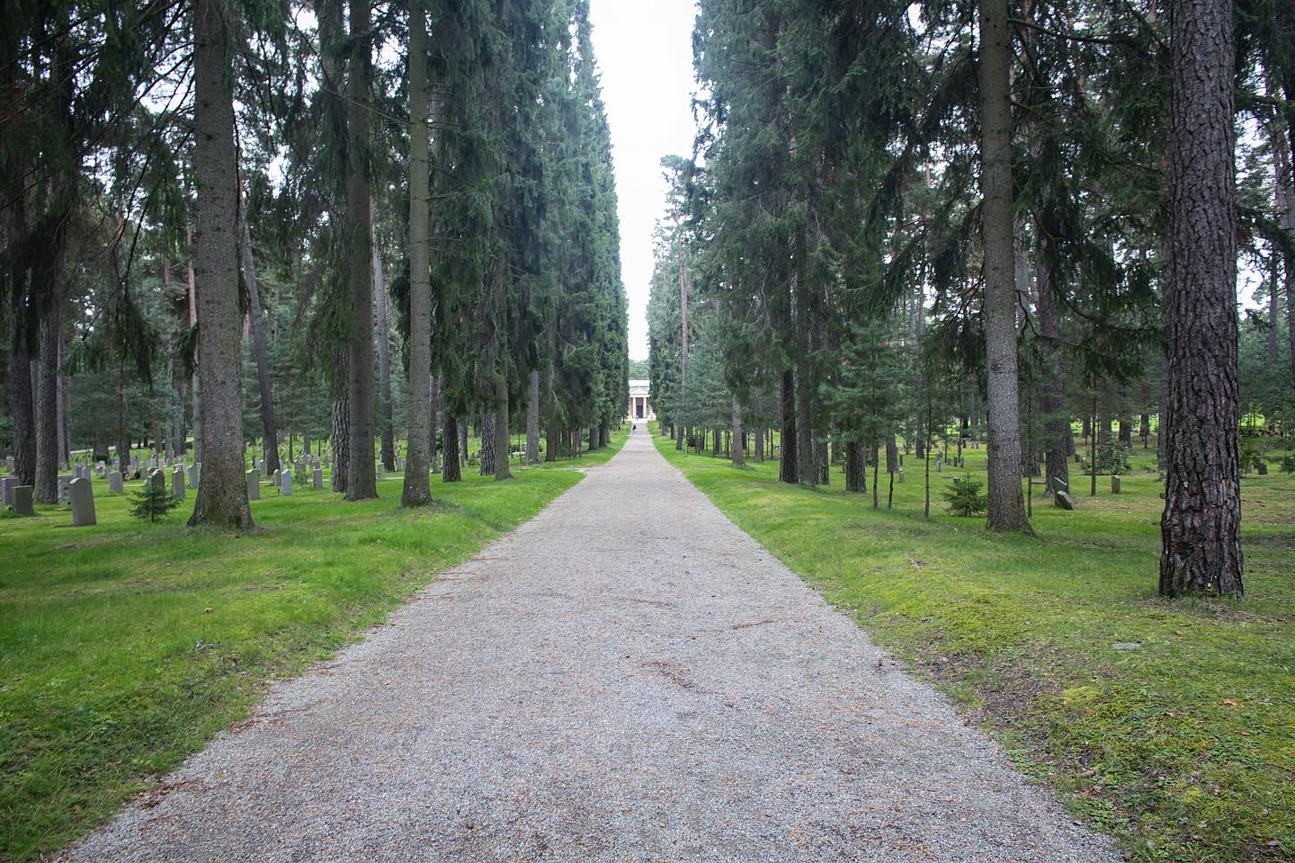 斯库格尔斯基尔科加登（森之墓地）丨瑞典斯德哥尔摩丨贡纳尔·阿斯普伦德,西古尔德·莱韦伦茨-34