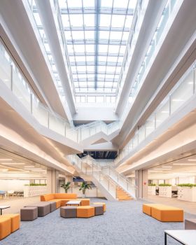 重庆康明斯办公室丨中国重庆丨EVA Architects 艺瓦建筑