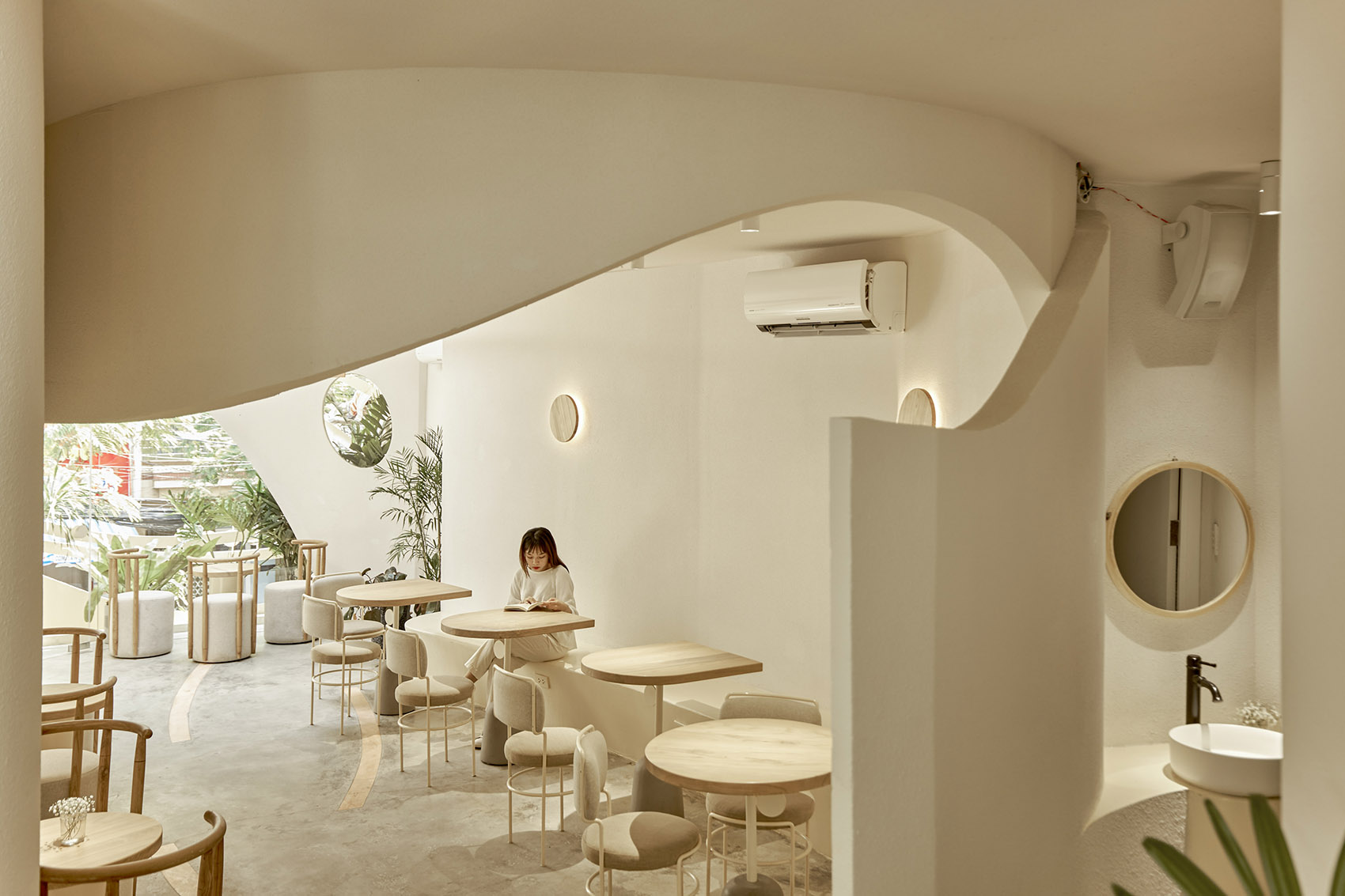 September 咖啡厅 2 号店丨越南胡志明市丨Red5studio + Ben Decor-89