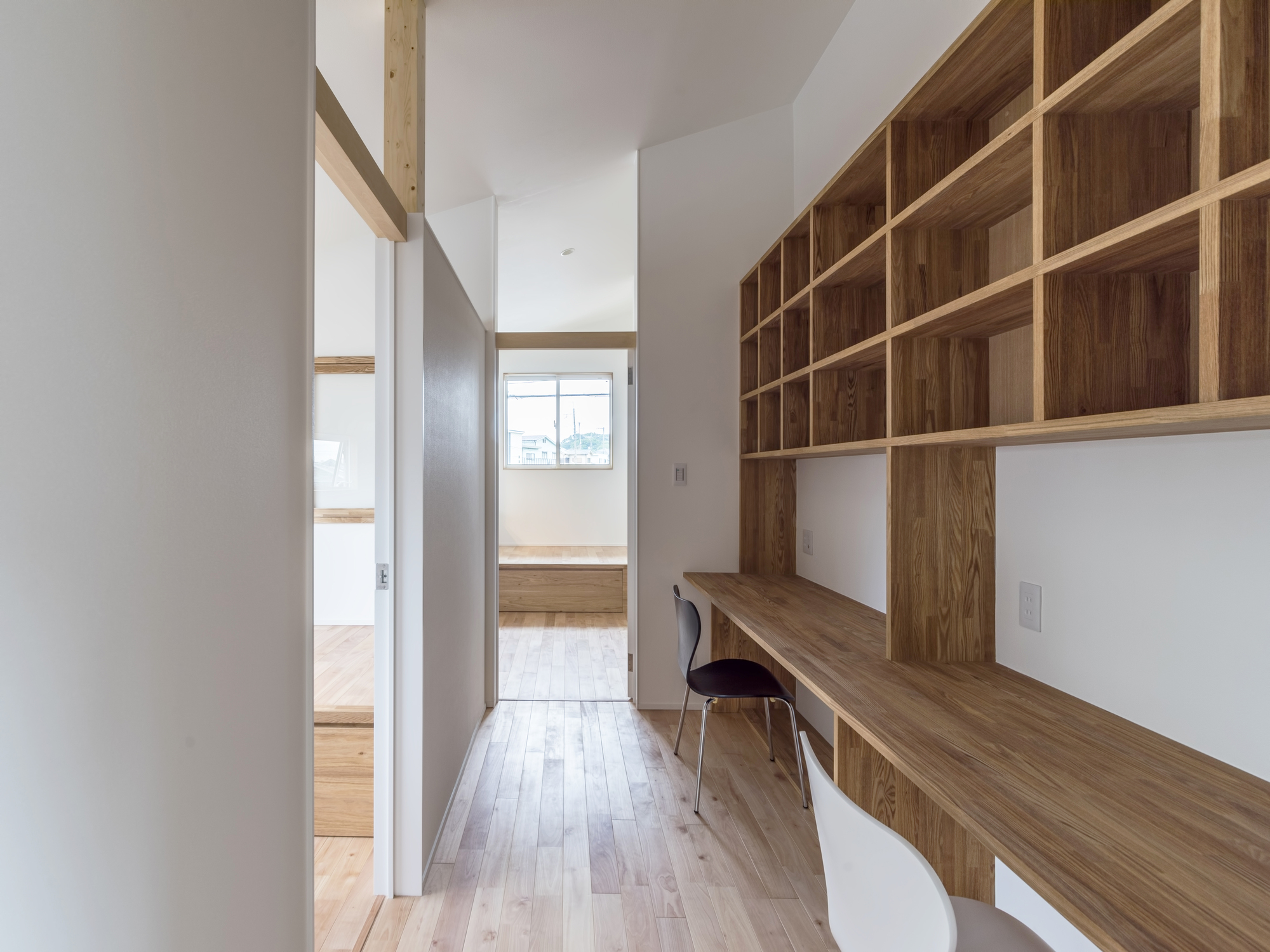 House With 3 Shed Roofs / 416 Architects-35