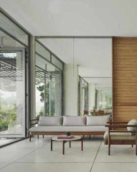 湖景别墅；湖畔住宅（注：Lake House常见释义为这两种，具体需结合语境确定，这里按常见理解给出） 丨印度丨Mazumdar Bravo