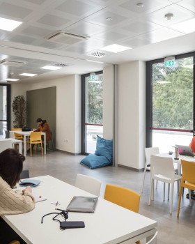博洛尼亚大学学生公寓丨意大利博洛尼亚丨TECO+partners