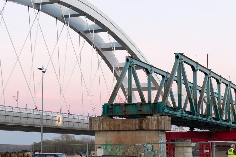 诺维萨德临时桥（博什科·佩罗舍维奇桥）拆除项目-48