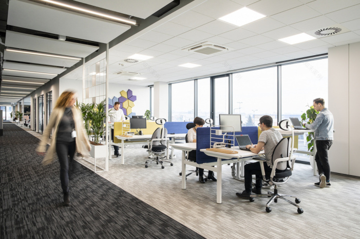 波兰 Nowy Styl 集团 Krakow 办公室 - 创新设计展现专业与创意-16