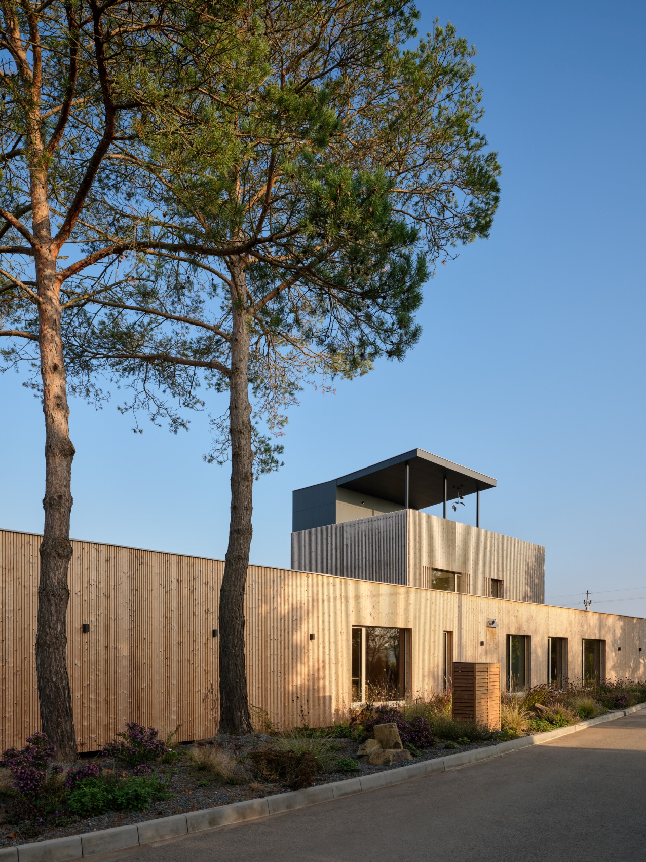 模块化建造的住宅及家庭办公室丨捷克-12